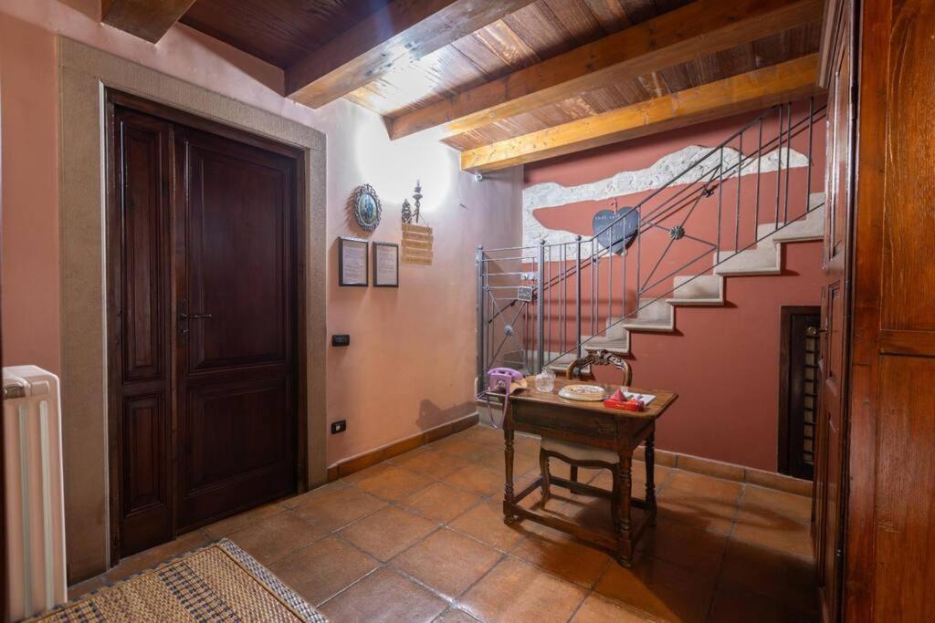 La Casa Del Principe A Colori Apartment Napoli Bagian luar foto