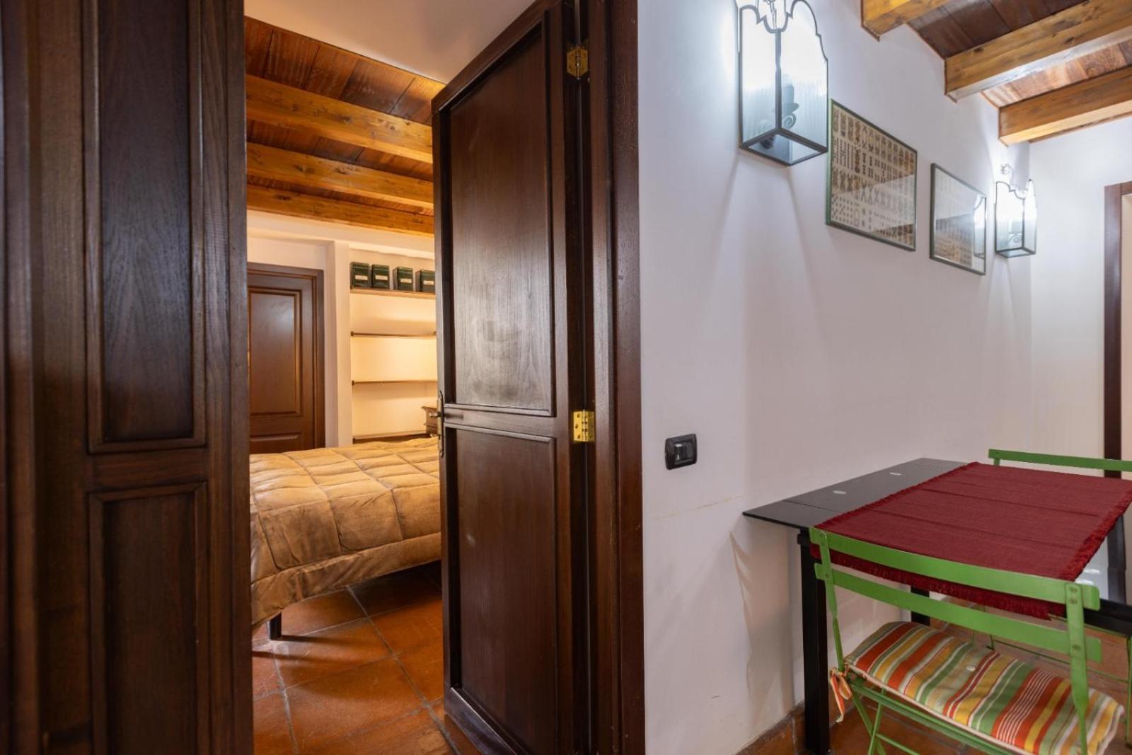 La Casa Del Principe A Colori Apartment Napoli Bagian luar foto