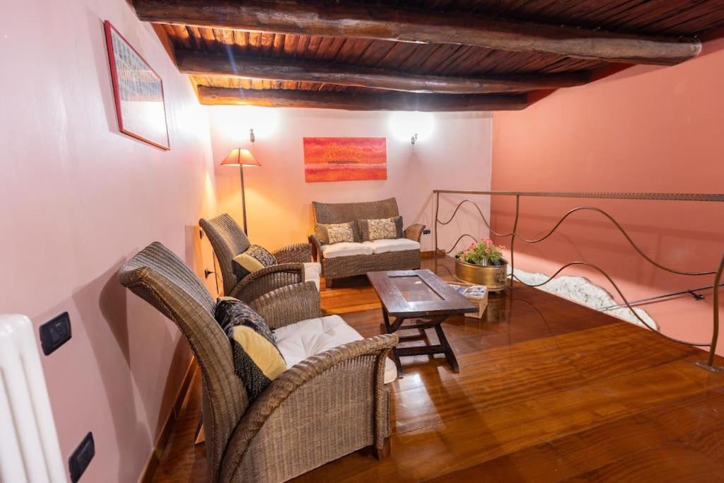 La Casa Del Principe A Colori Apartment Napoli Bagian luar foto